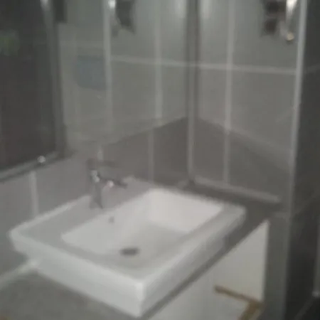 Otel Paluri 4*