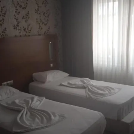 Paluri Otel Hopa